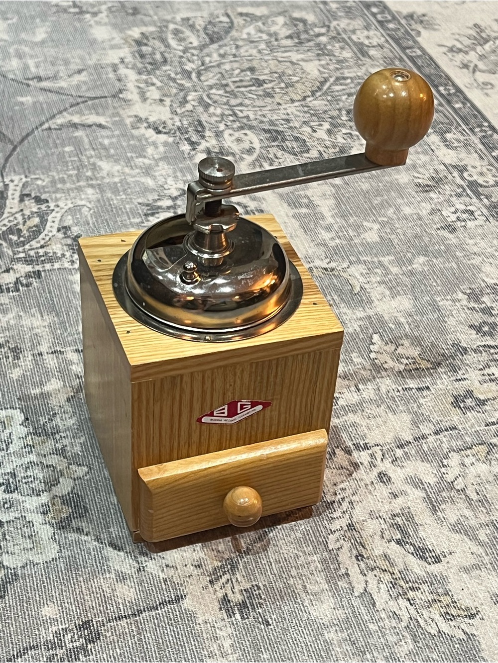 Italian Vintage Manual Coffee Grinder - Natural Wood